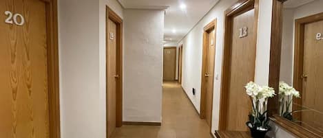 Single Room | Interior