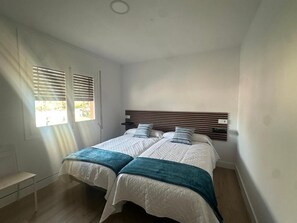 Room - Hostal Casa Amalia (TERUEL)