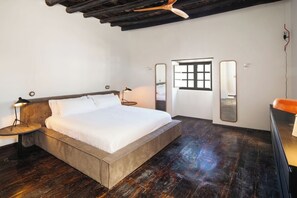 3 bedrooms, iron/ironing board, travel cot, free WiFi - Canaryislandshost I La Casa del Doctor (Teguise)