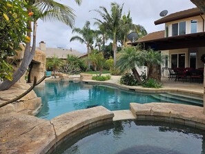 Pool - Unpretentious Luxury 4bedroom House in SoCal just 80min to any Olympic Venue (Simi Valley)