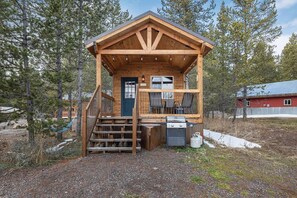 Exterior - Modern Tiny Cabin Near YNP | Sleeps 4 | The Ridge (Island Park)