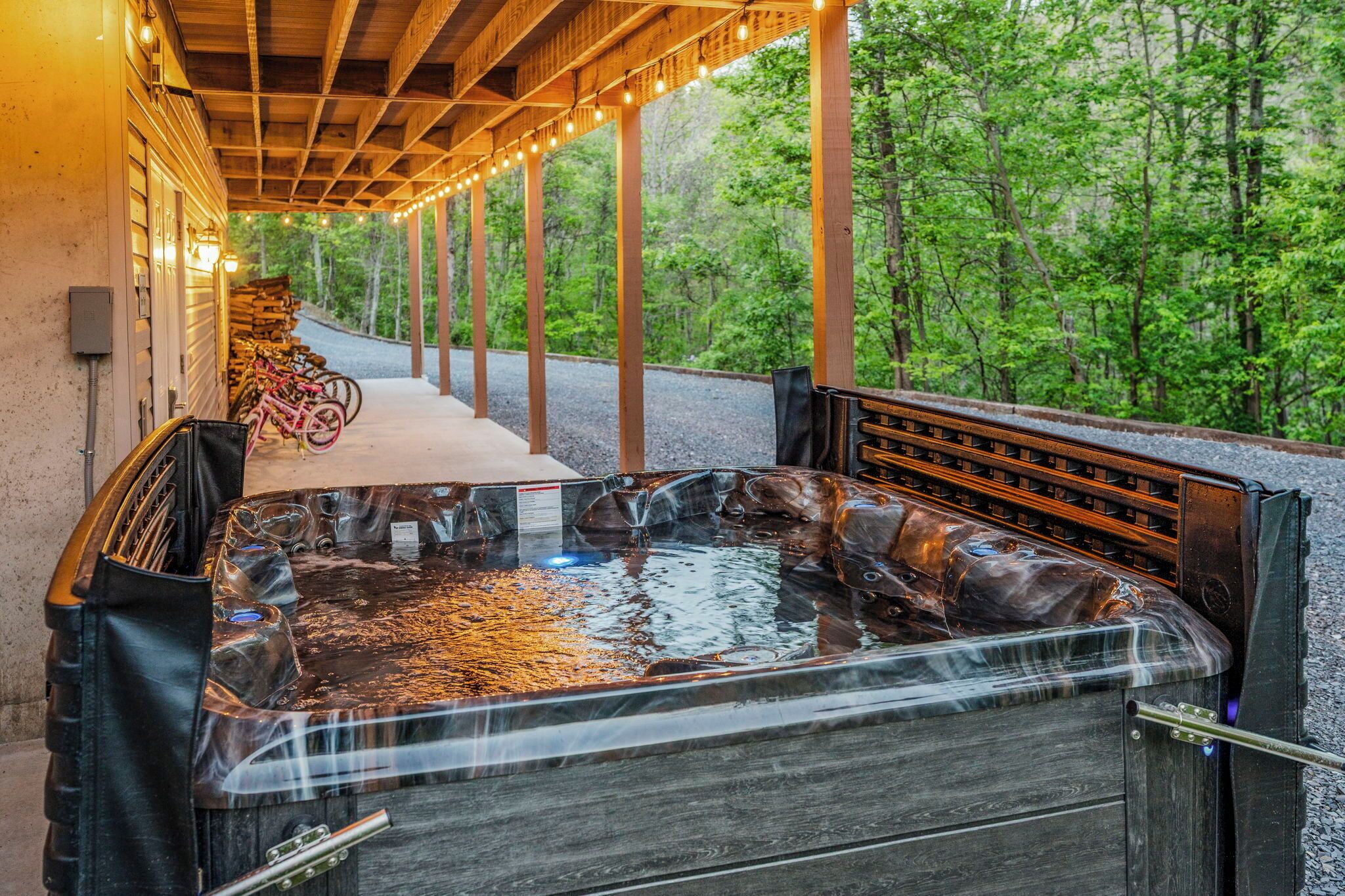 Brand new 8 person hot tub