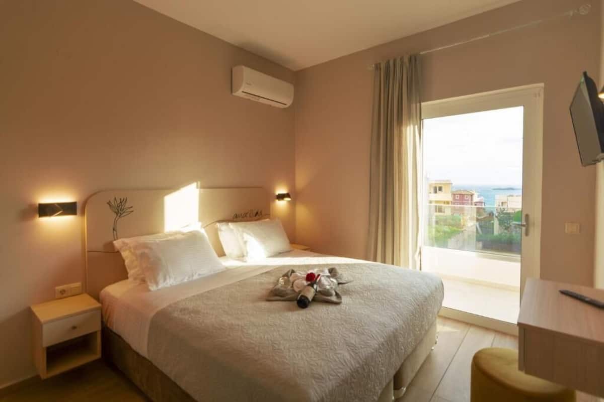 Apartment, Balcony, City View