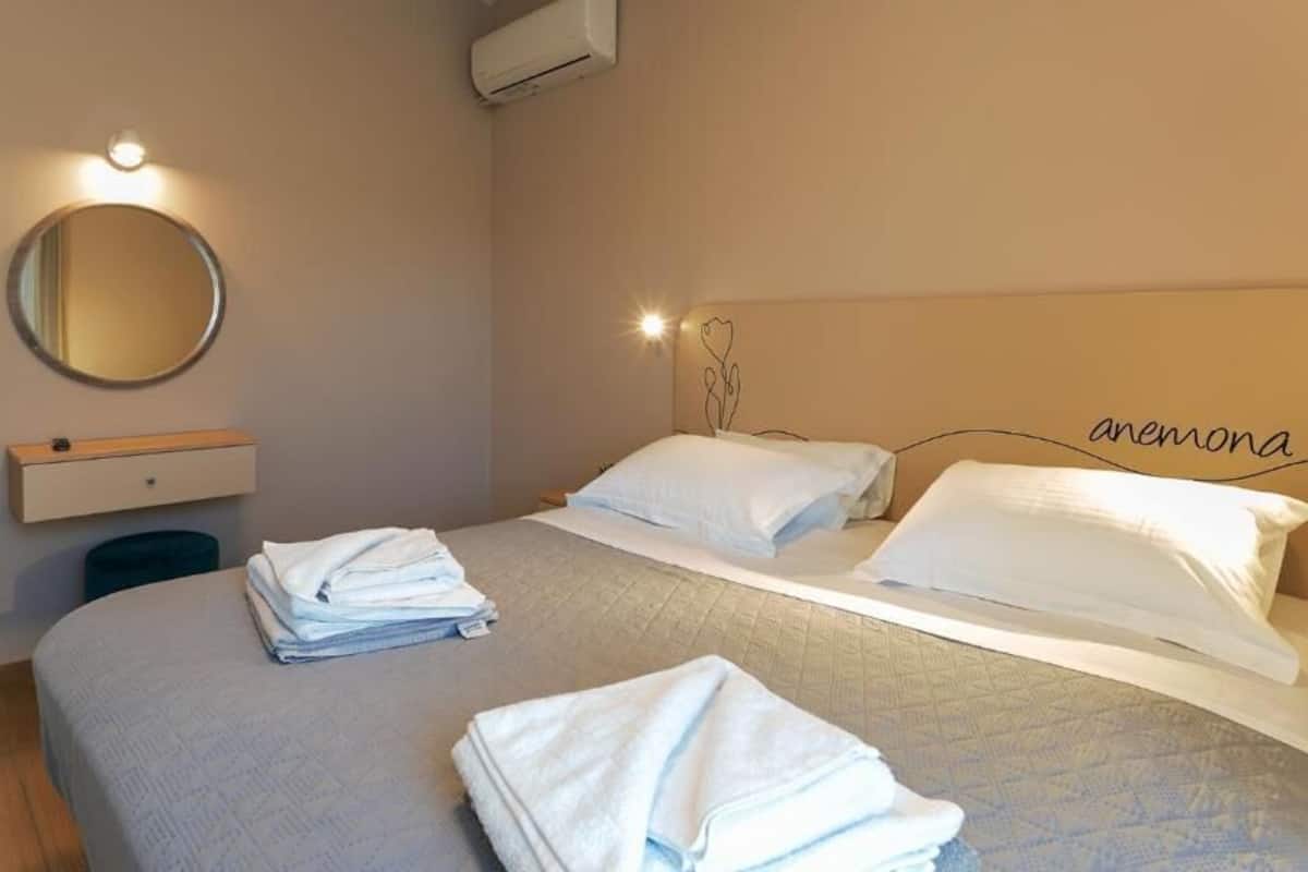 Apartment, Balcony, City View