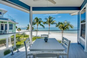 Outdoor dining - Beachfront! 3BR w/Incredible Gulf Views*Pool (Fort Myers Beach)