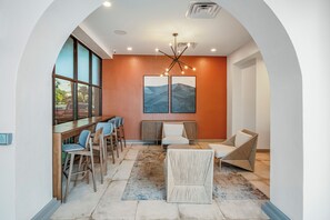 Interior - New Reno@Ocean Reef: 2nd floor OceanFront w/ full kitchen (Myrtle Beach)