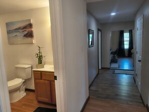 Bathroom - Cozy 3BR Home, Patio + Firepit, Sleeps 6 (Athens)