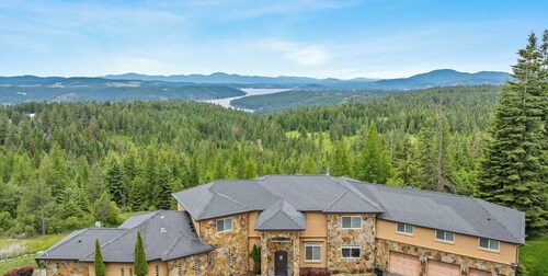 NW Tuscan Retreat — 180° Vistas & Private Hot Tub