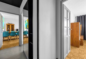 Dining - Warszawa Wileńska Skyline View Apartment (Warszawa)