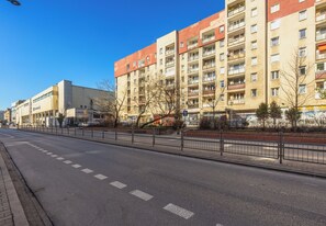 Exterior - Warszawa Wileńska Skyline View Apartment (Warszawa)
