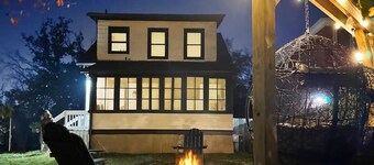 Relaxing 3-bedroom house in terrific Cincinnati with Firepit and Patio