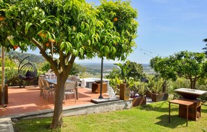 Outdoor dining - 2 bedroom beautiful home in Camaiore (Camaiore)