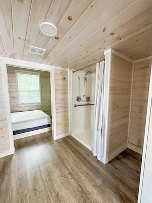 Ferienhaus | Badezimmer | Handtücher, Toilettenpapier