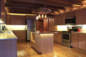 Timber Lodge | Private kitchen