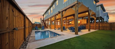 House (4 Bedrooms) | Pool