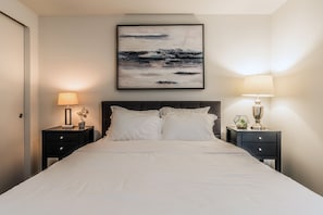 Room - 1BR | Gym, Views | Bellevue | Sophari Parkside K (Bellevue)