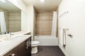 Bathroom - 1BR | Gym, Views | Bellevue | Sophari Parkside K (Bellevue)