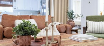Walk to Downtown / 3 min to TUPPS / Sleeps 6