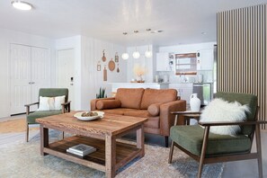 Living area - Charming Family Home Near Historic Downtown McKinney (McKinney)