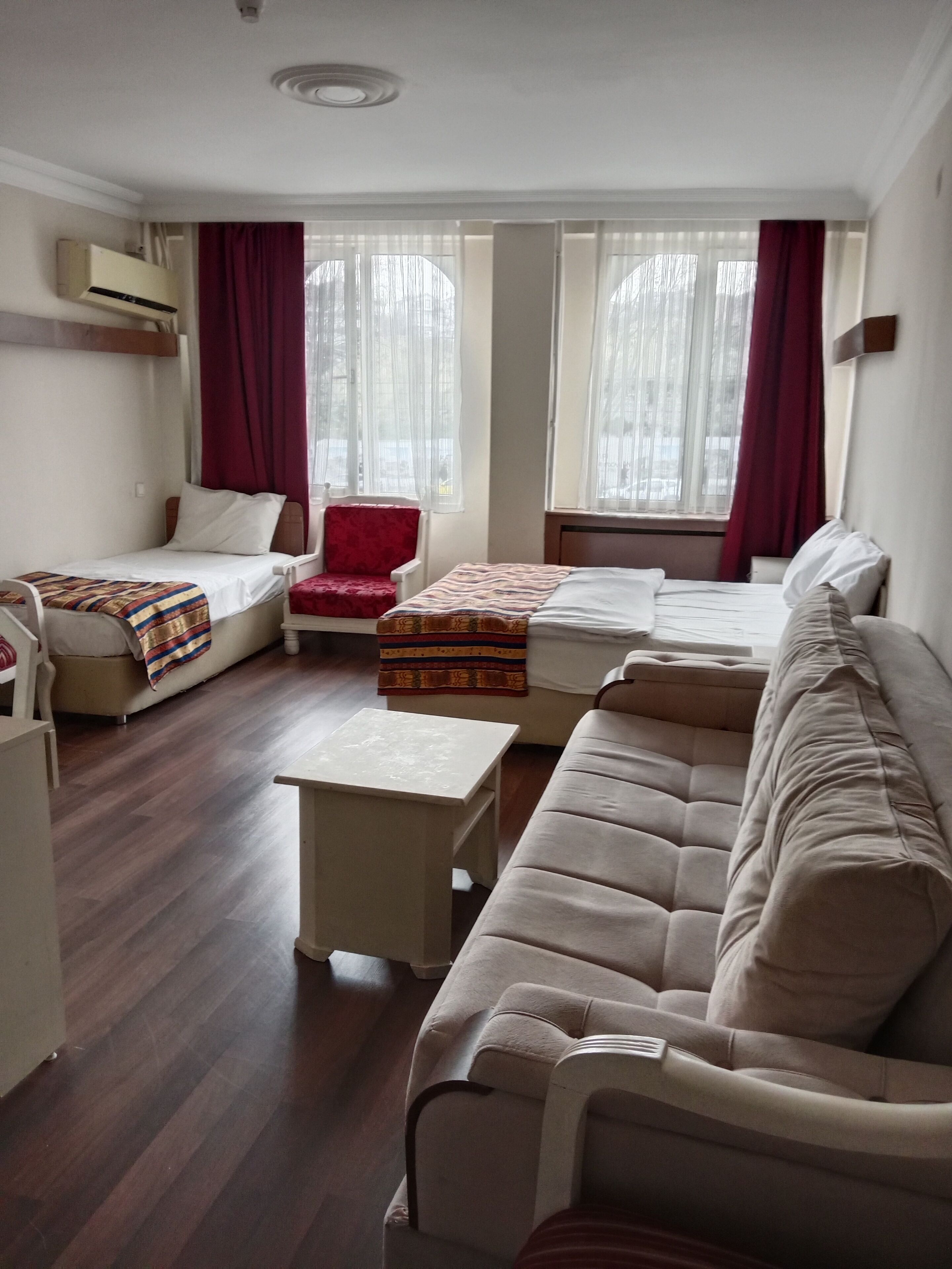 Quarto triplo standard