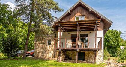 Pet friendly home in Korzkiew with sauna
