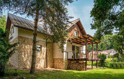 Beautiful home in Korzkiew with sauna