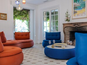 Interior - Provençal Stone Mas sea view | heated pool, tennis, pétanque | 20 min St-Tropez (La Garde Freinet)