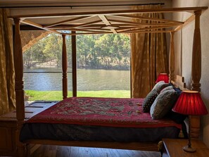 4 chambres, fer et planche à repasser, Wi-Fi, draps fournis