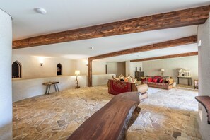 Interior - Earth Castle (Bullsbrook)