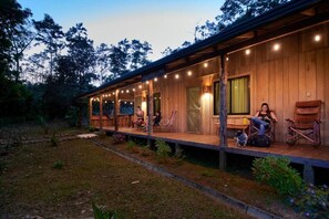 คลาสสิกบังกะโล, วิวสวน | ลานระเบียง/นอกชาน