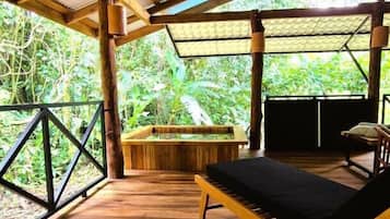 Luxury Suite, Balcony, Garden View | Property grounds