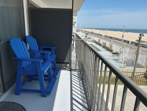 Property grounds - New Listing!! 2nd floor, 1-bedroom condo on the Boardwalk with Direct Ocean view (Ocean City)