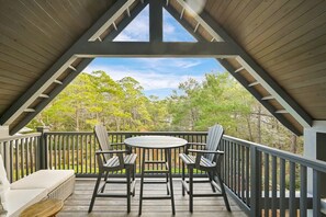 Outdoor dining - ☀️New ☀️1 BR Secluded Cypress Cabana in Seagrove Beach 🏝️ (Santa Rosa Beach)