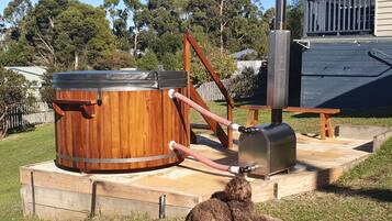 Bain à remous extérieur