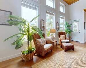 Interior - VW23 2 Shared Heated Pools, Parking for 2, Gated in Village Walk (Port Aransas)