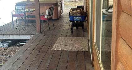 Whispering Pines Cabin, Private Hot Tub, Game Room