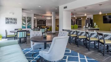 Apartment (2 Bedrooms) | Exterior