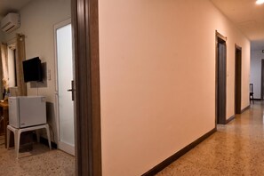 Interior - Sunny Ensuite by the Sea - A3, Saint Paul's Bay, Malta (Saint Paul's Bay)