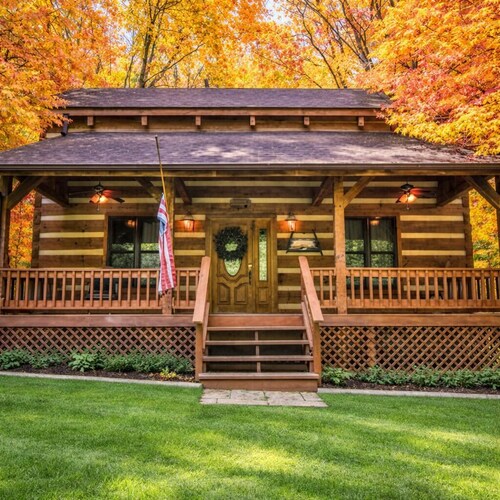 Hot Tub Log Cabin on 5 Wooded Acres