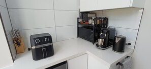 冰箱、微波炉、炉灶、茶具/咖啡用具