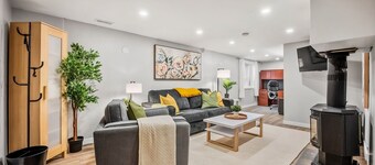 The Owlet • Private 1BR Suite w/ Office • Pets