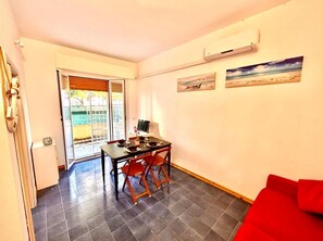 Interior - Bilo Tommaso with a/c and parking space - Marcelli (Marcelli)