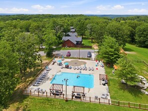 Pool - Little Bear Cabin • Hot Tub • Near Thunder Ridge • Sleeps 6 (Ridgedale)