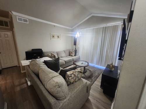 Five minutes from AT&T Stadium