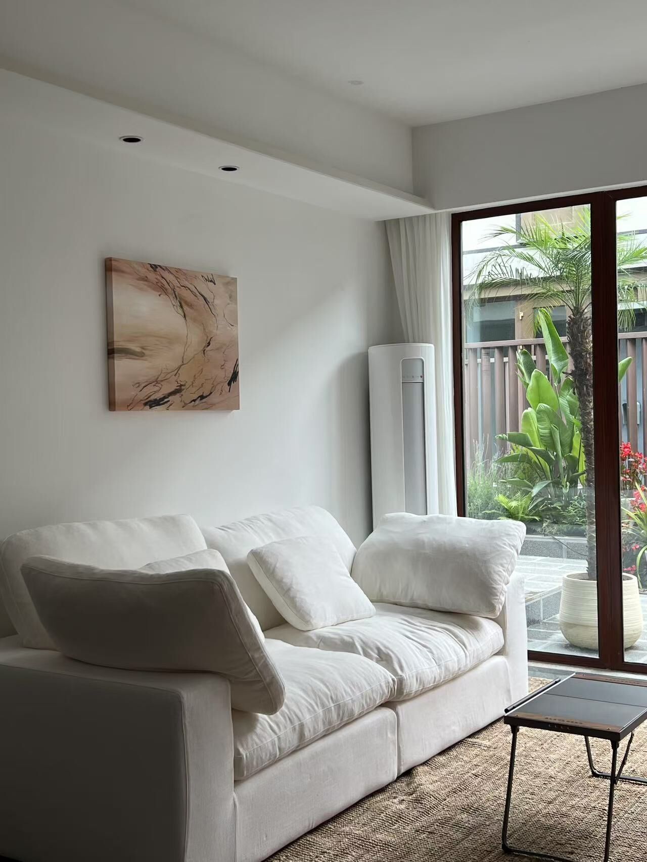 클래식 타운홈, 정원 전망 | 거실 공간