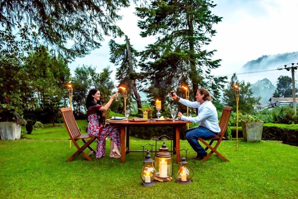 Bungalow, City View | Outdoor dining