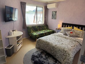 Room - Cozy private small house (Palmerston North)