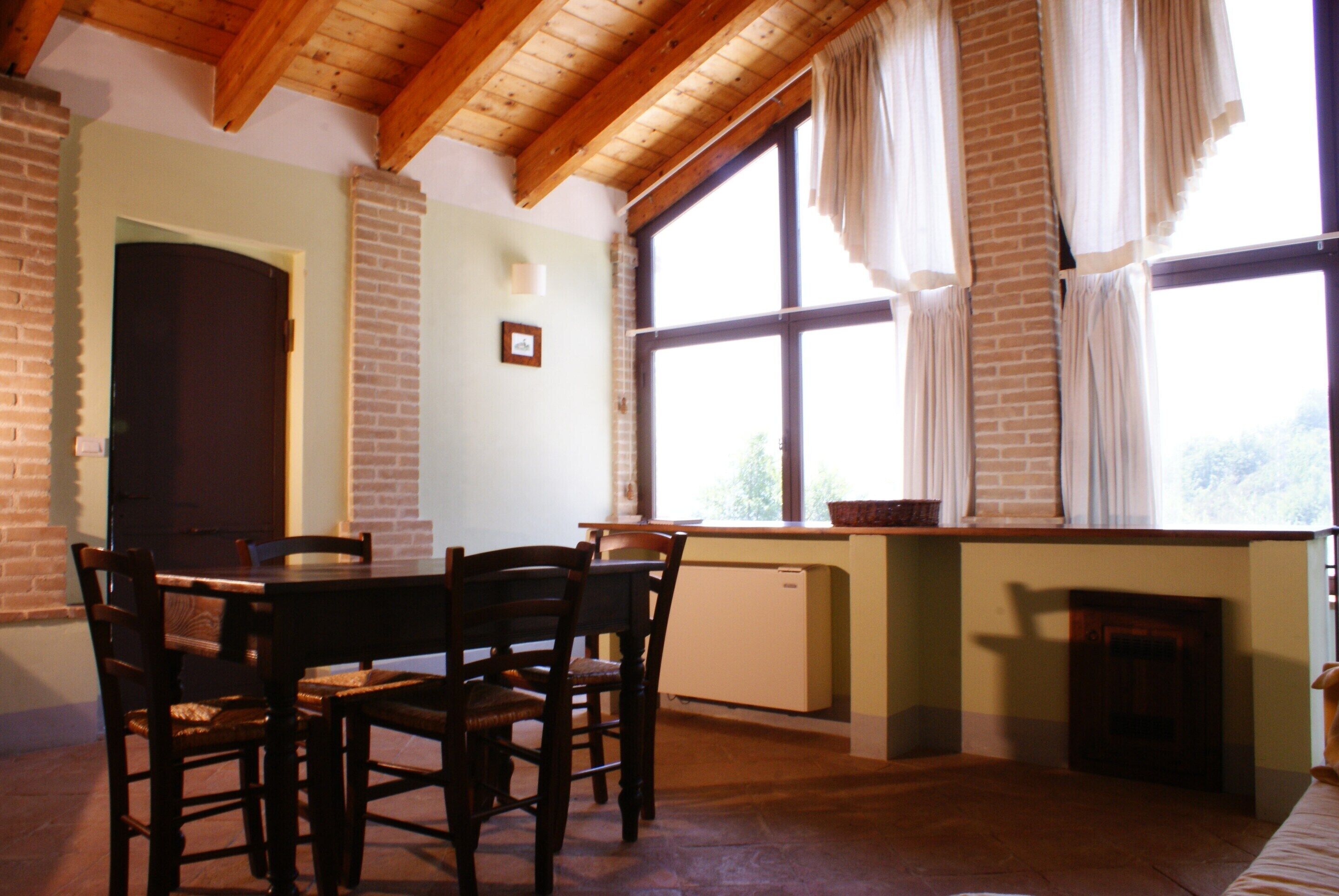 Appartamento Classic, 2 camere da letto | Soggiorno | Caminetto
