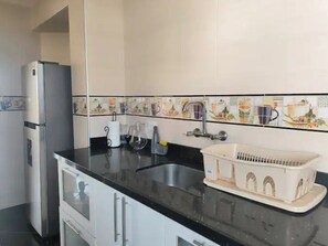 Private kitchen - 3 BEDROOM APARTMENT NEAR MIRAFLORES, SURCO AND SAN BORJA (Surquillo)