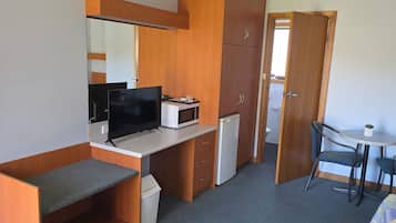 Firemannsrom – familie, bassengutsikt